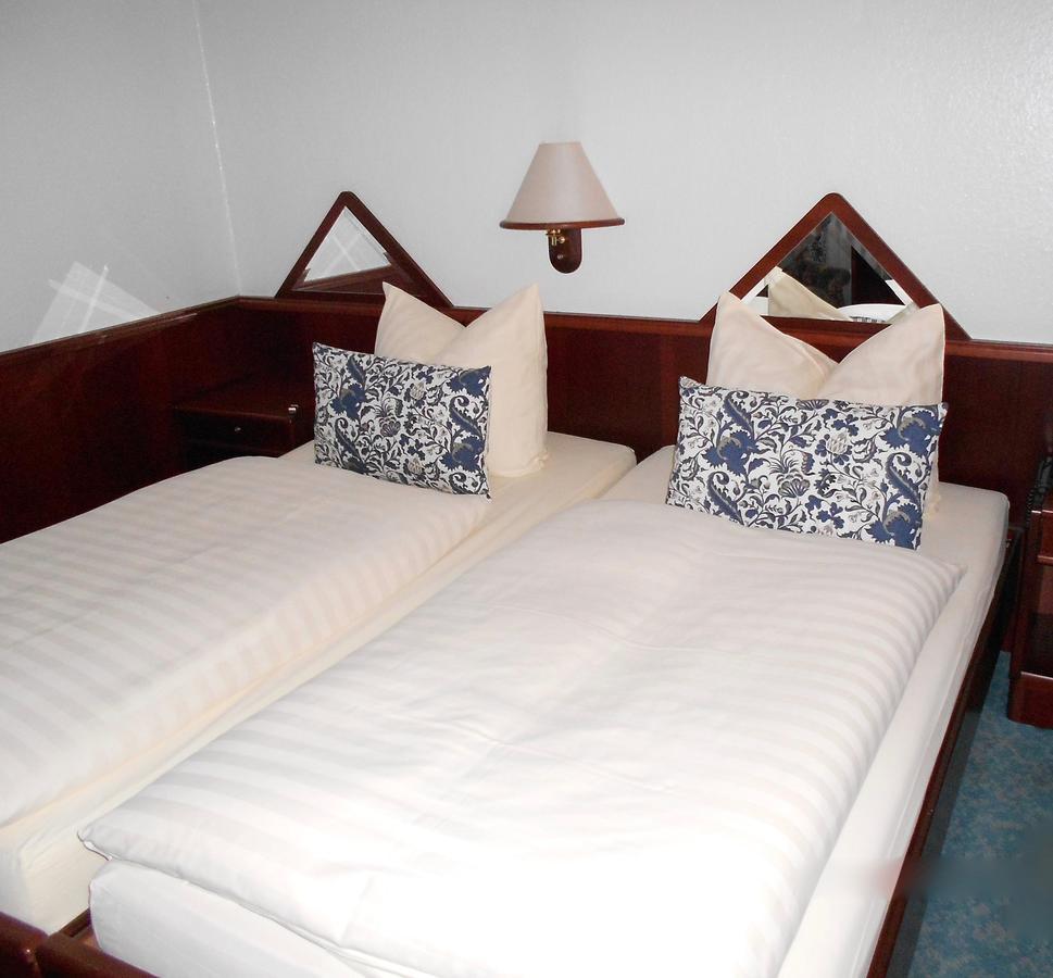 Hotel Froschkoenig Battenhausen Ngoại thất bức ảnh